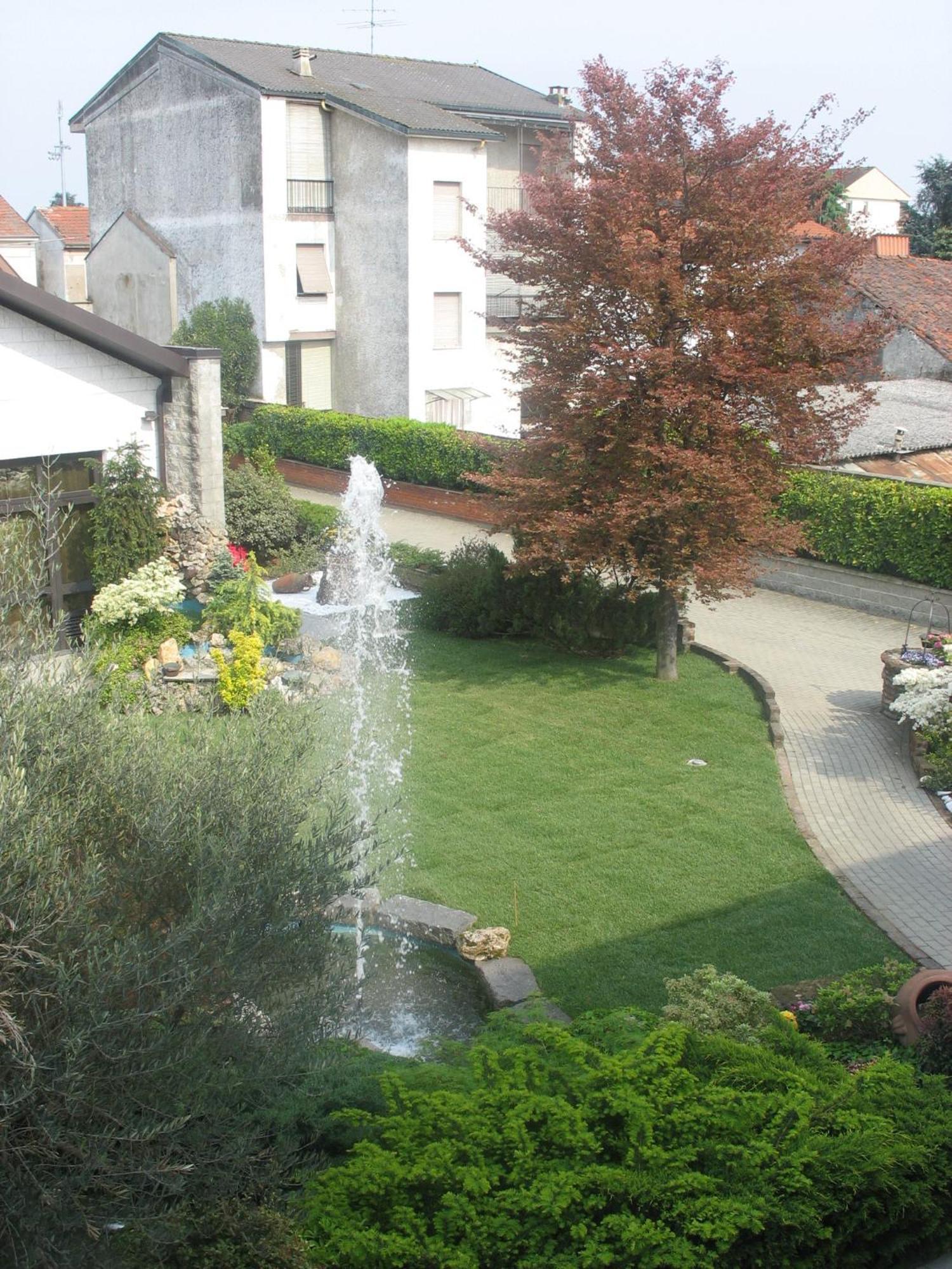 Hotel Garibaldi Vercelli Dış mekan fotoğraf